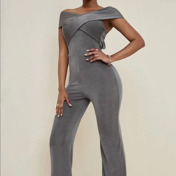 Wrap jumpsuit - Picture 4 of 6